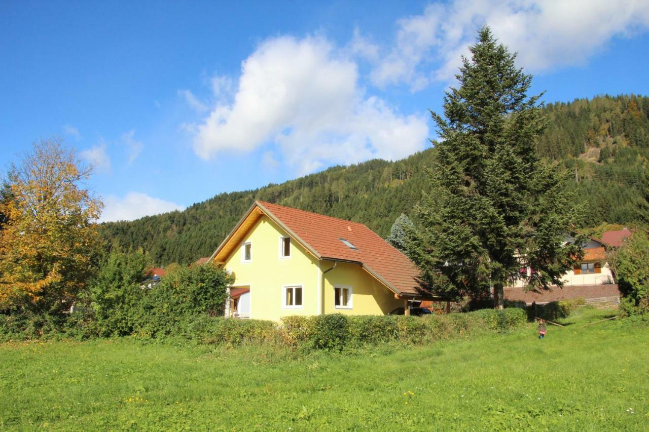 Narrenhaus Villa Fohnsdorf Eksteriør bilde