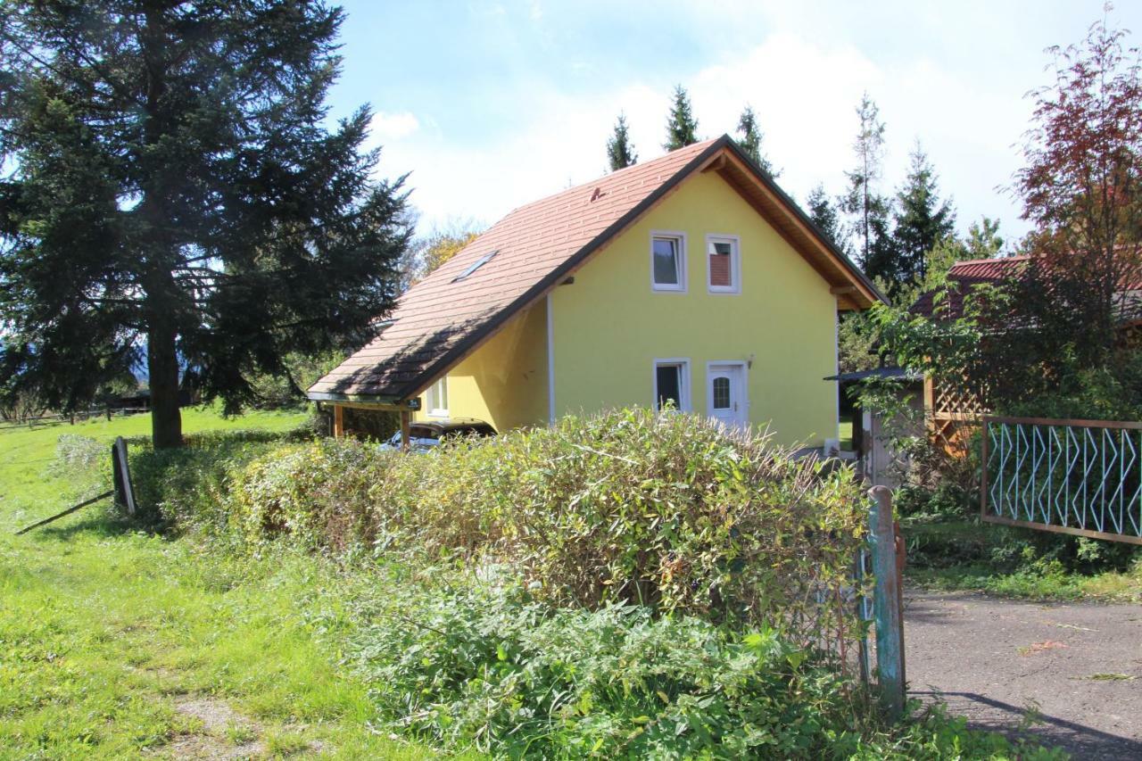 Narrenhaus Villa Fohnsdorf Eksteriør bilde